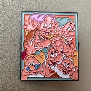 Snow White Colorful 7 Dwarfs Pin